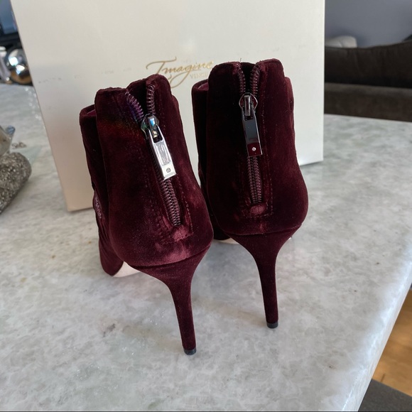 NIB Vince camuto sequin boots - Picture 4 of 4